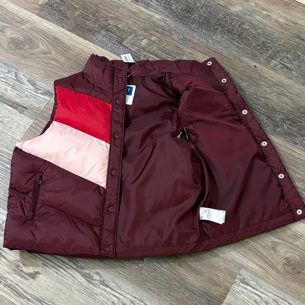 🆕 Old Navy Maroon Quilted Vest - Picture 4 of 6